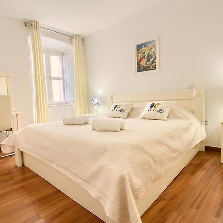 Old Town Dubrovnik R&C Apartment ภายนอก รูปภาพ