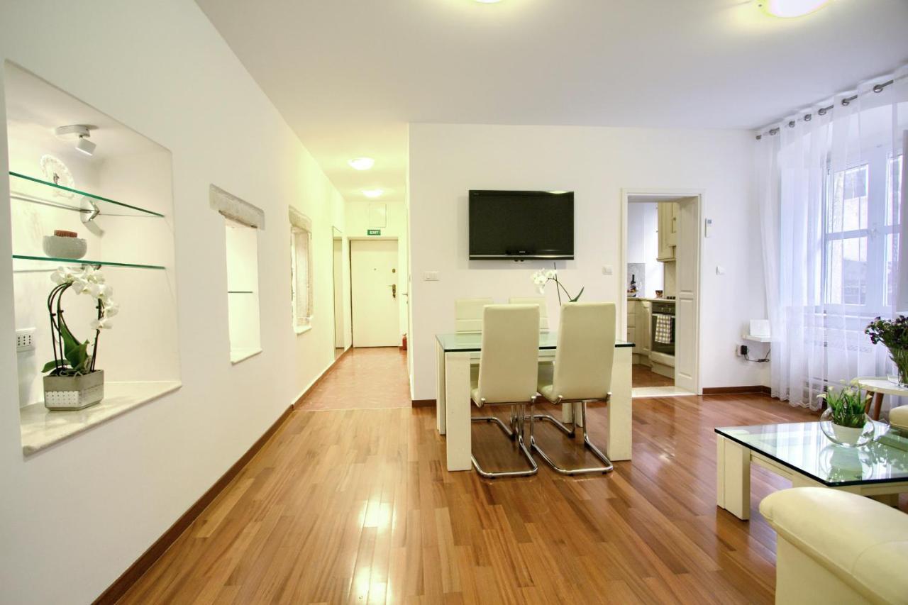 Old Town Dubrovnik R&C Apartment ภายนอก รูปภาพ