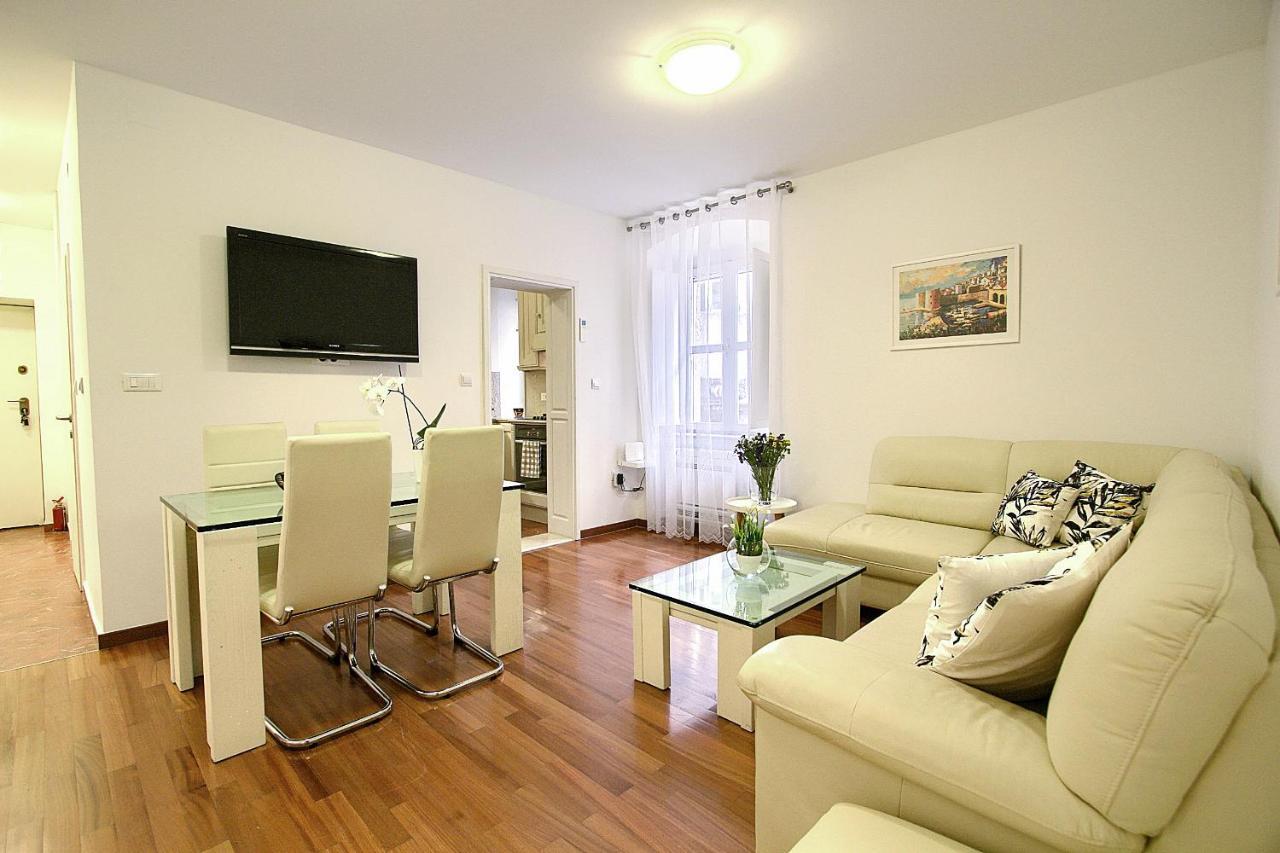 Old Town Dubrovnik R&C Apartment ภายนอก รูปภาพ